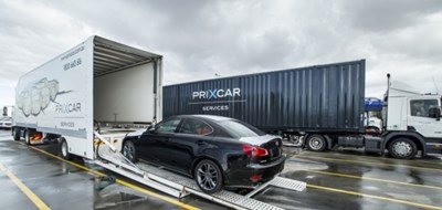 Prixcar loading a truck for car transportation
